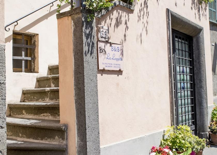 Lazio Bagnoregio Entrance