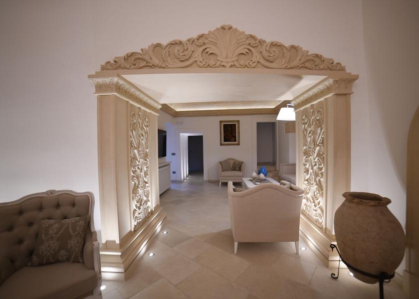 Puglia Cellino San Marco Lobby