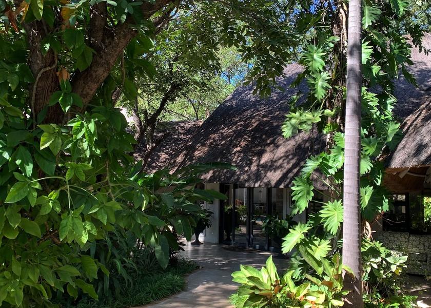  Victoria Falls Exterior Detail