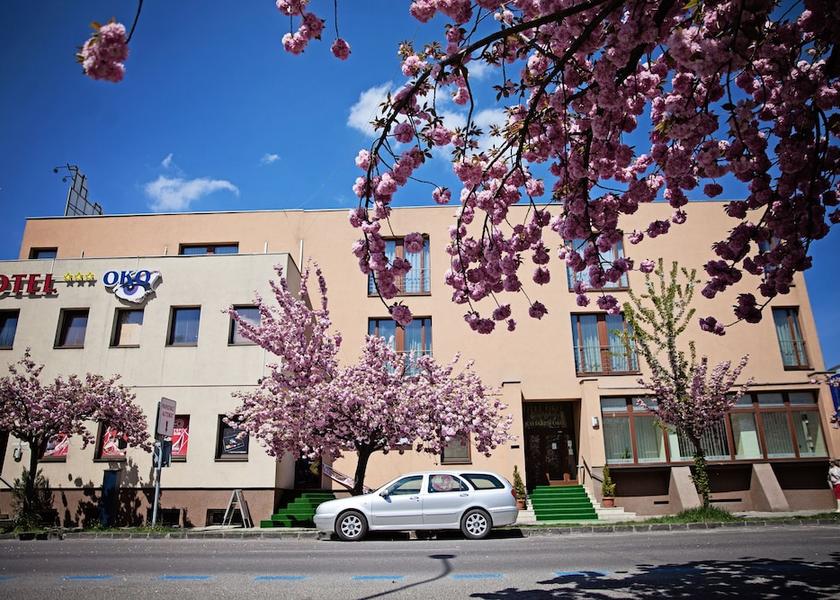  Nitra Exterior Detail