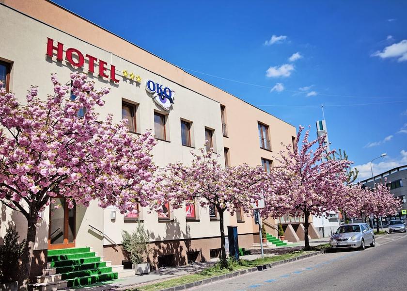  Nitra Exterior Detail