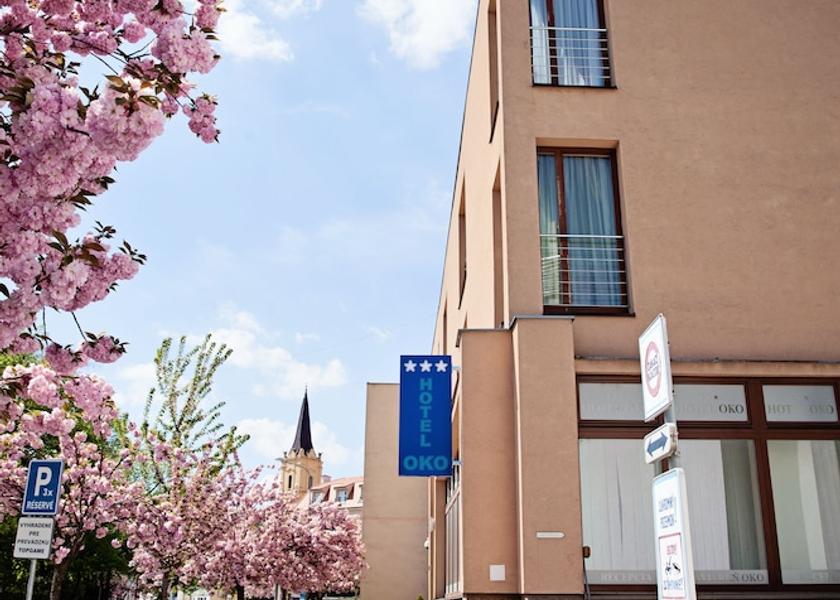  Nitra Exterior Detail