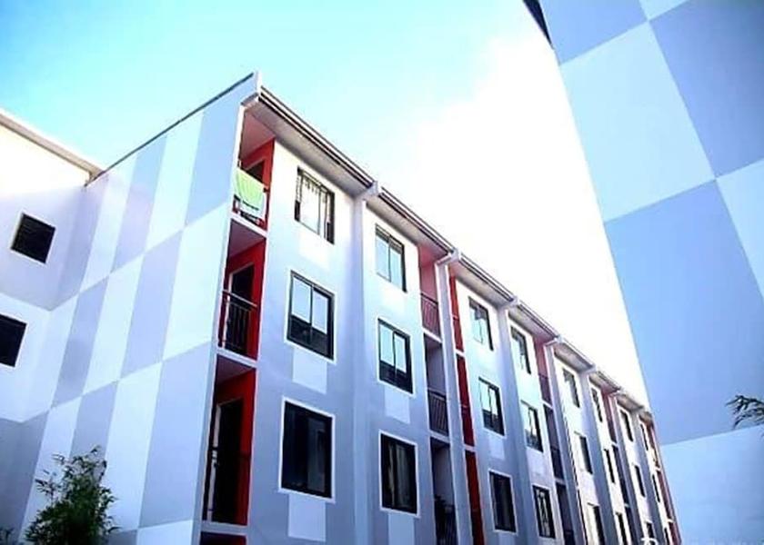  Muntinlupa Exterior Detail