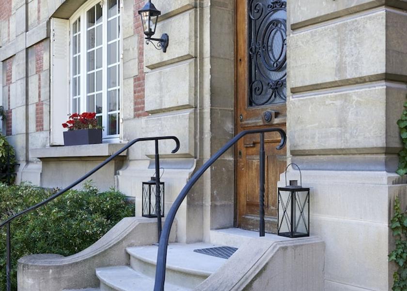 Ile-de-France Asnieres-sur-Seine Exterior Detail