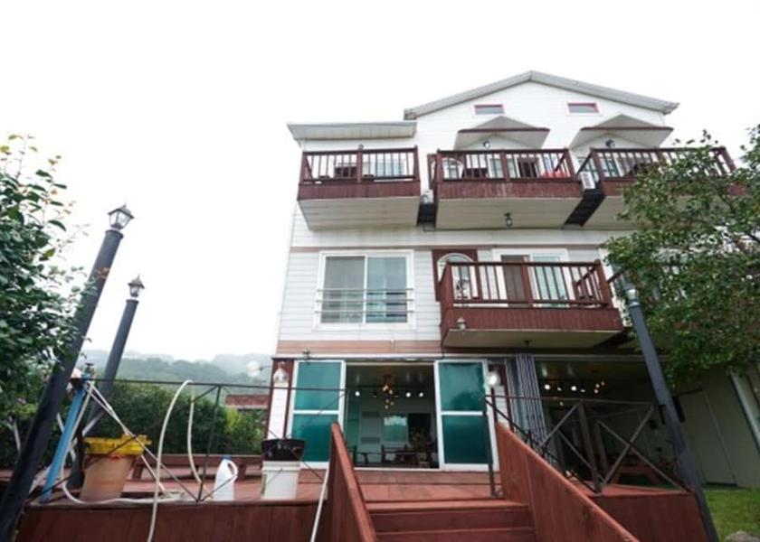 South Gyeongsang Geoje Facade