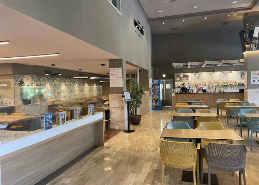 Catalonia Salou Food court