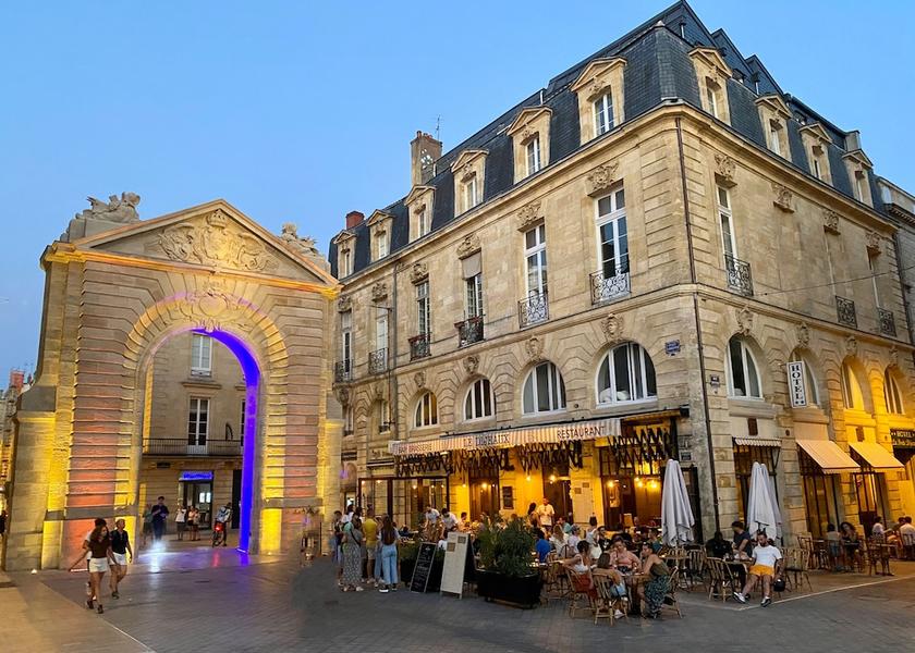 Nouvelle-Aquitaine Bordeaux Facade
