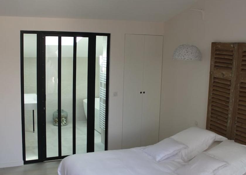 Nouvelle-Aquitaine Bordeaux Room
