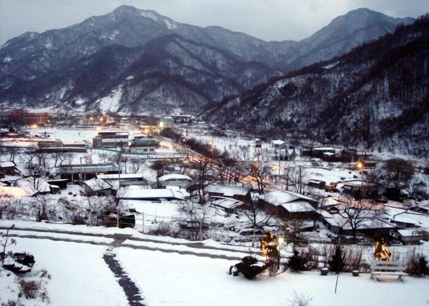 North Chungcheong Jecheon Exterior Detail