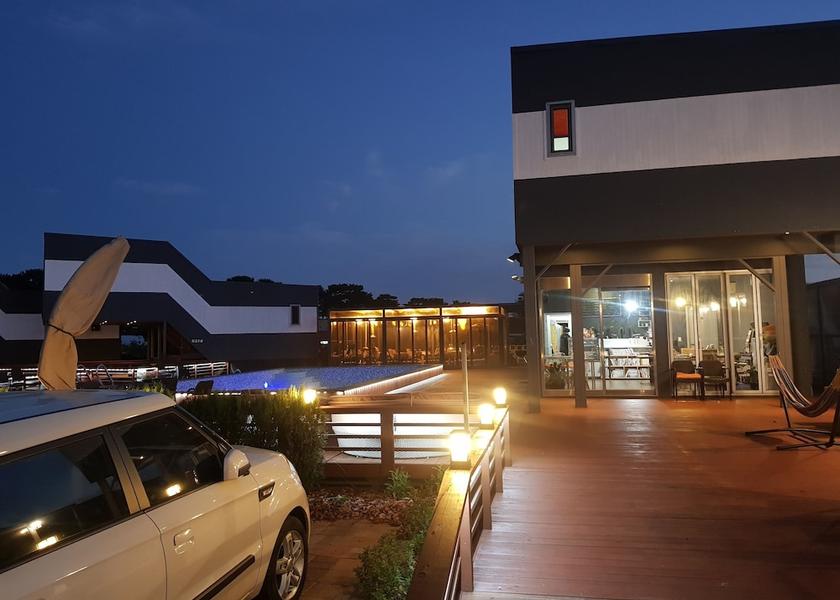 North Gyeongsang Gyeongju Interior Entrance