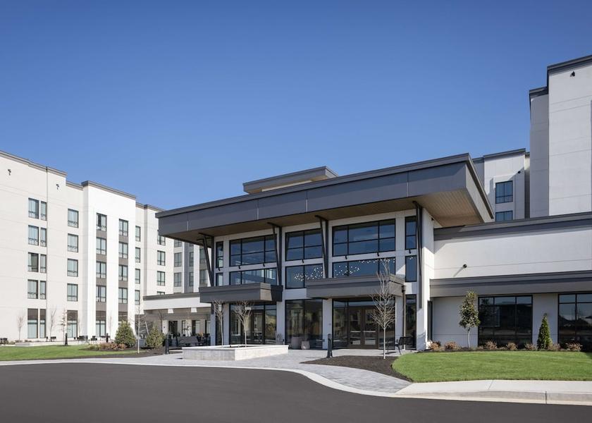 Kentucky Bowling Green Exterior Detail