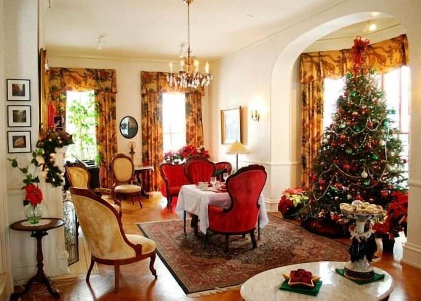 Georgia Marietta Lobby