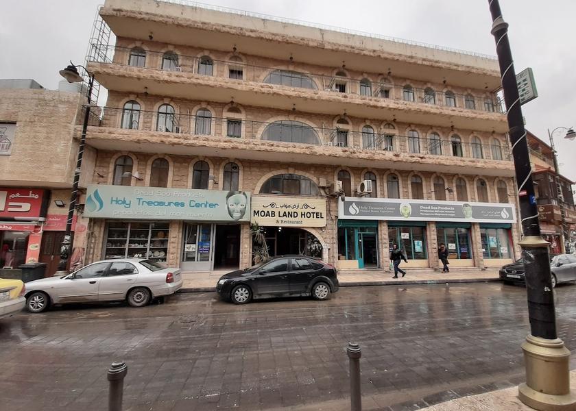  Madaba Exterior Detail