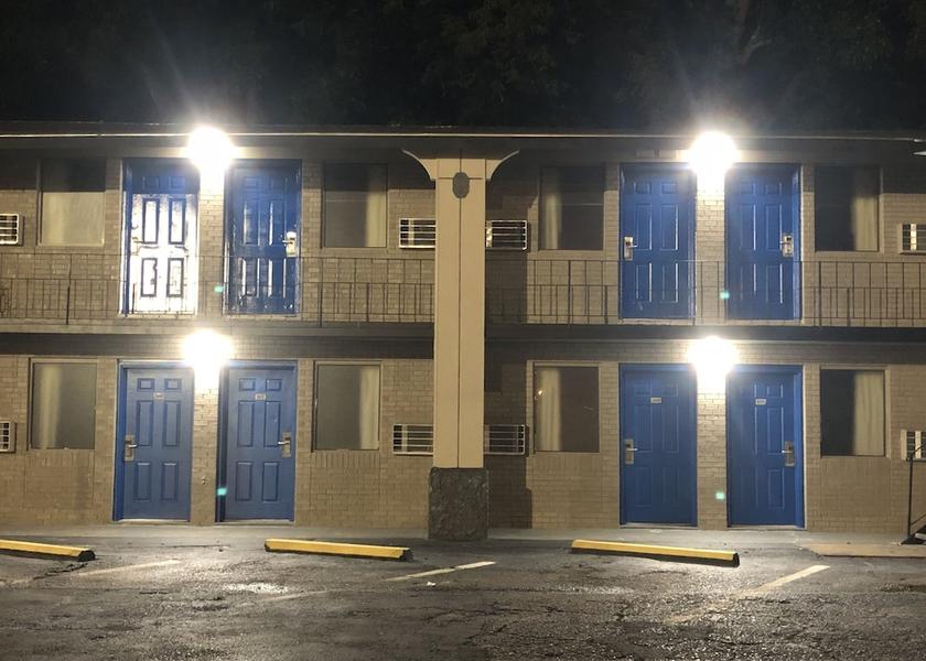 Louisiana Monroe Exterior Detail