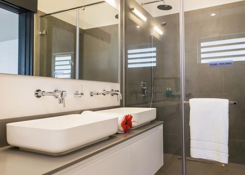  Trou aux Biches Bathroom