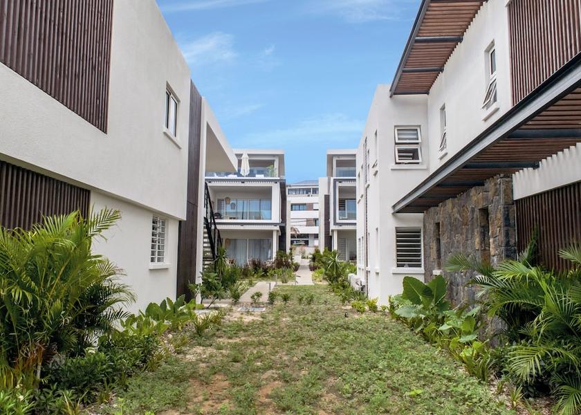 MU Trou aux Biches Exterior Detail