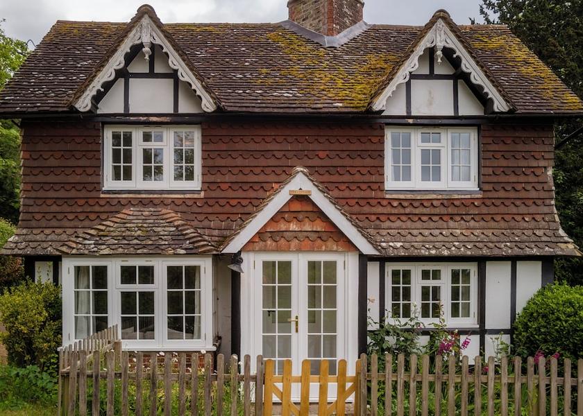 England Hassocks Exterior Detail