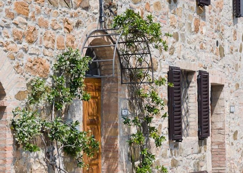 Tuscany Murlo Entrance