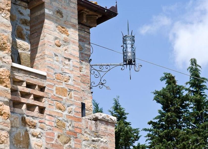 Tuscany Murlo Exterior Detail