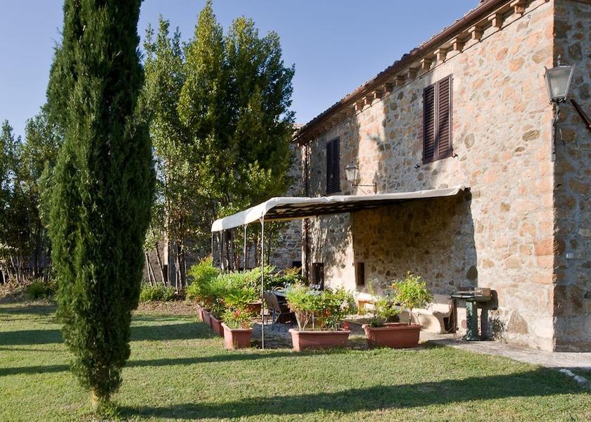 Tuscany Murlo Exterior Detail
