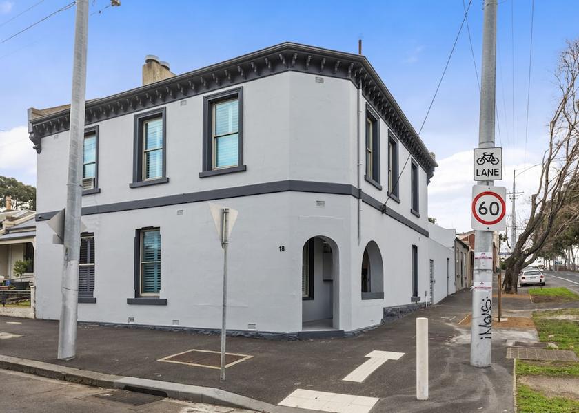 Victoria Melbourne Facade