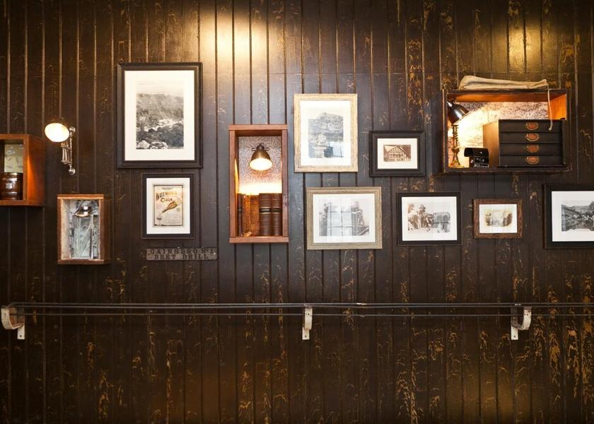 England Cheddar Interior Entrance
