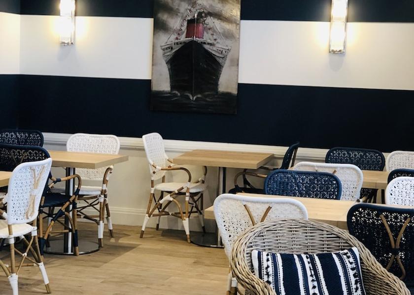 Normandy Villerville Breakfast Area