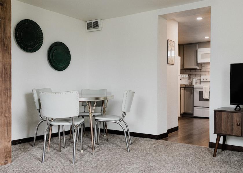 South Dakota Rapid City Room