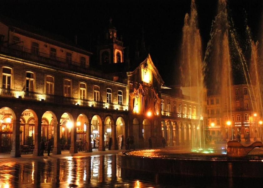 Braga Braga Exterior Detail