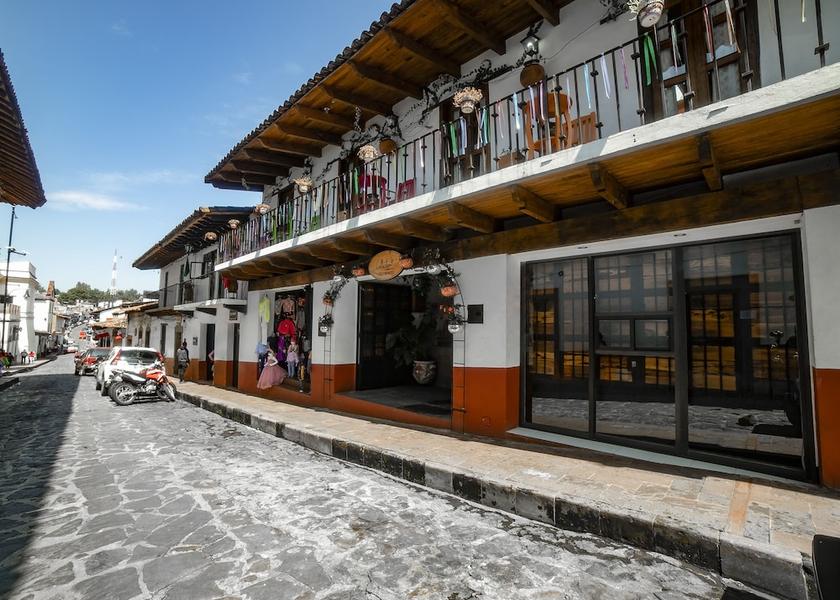 State of Mexico Valle de Bravo Exterior detail