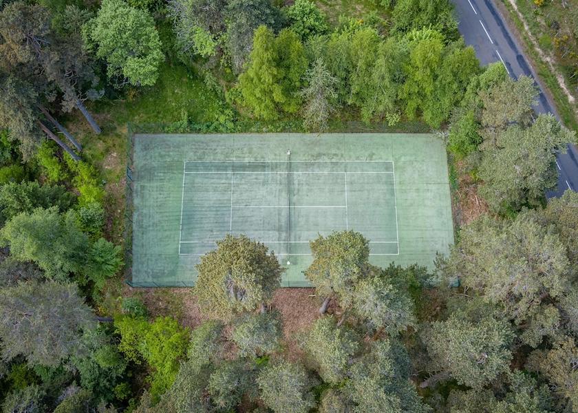 Occitanie Fournels Tennis Court