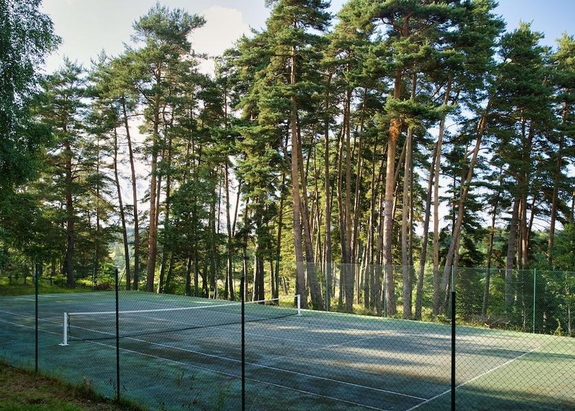 Occitanie Fournels Tennis Court
