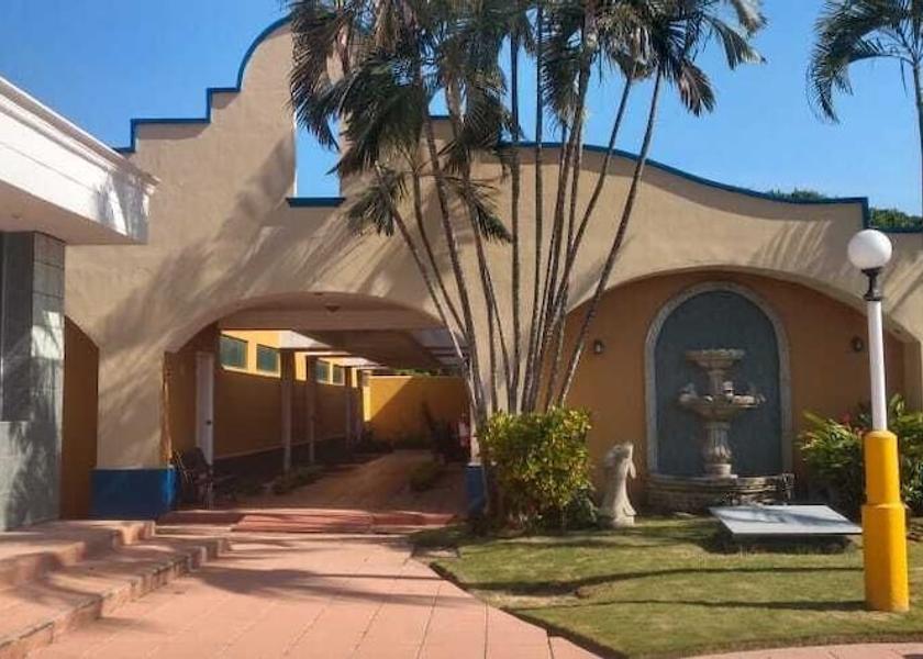 Escuintla (department) Puerto San Jose Courtyard View