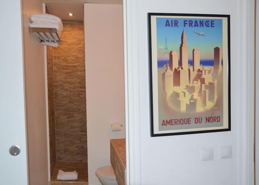 Var Sainte-Maxime Bathroom