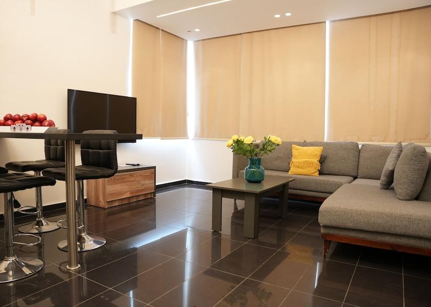  Beirut Living area