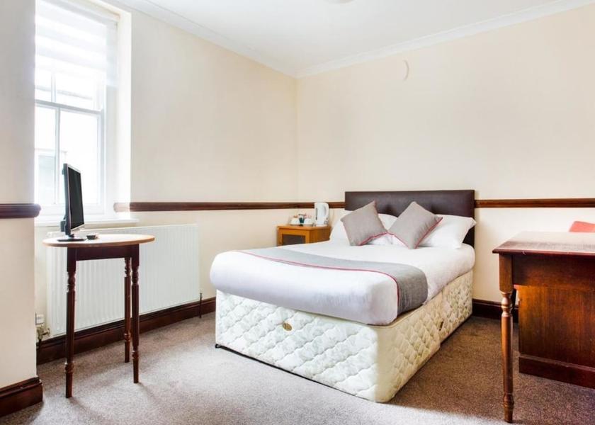 England Saltash Room