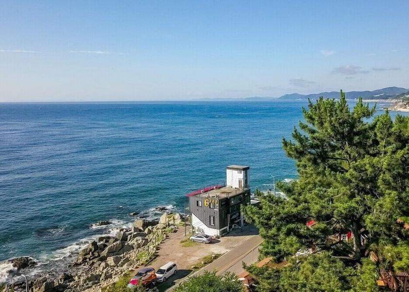 North Gyeongsang Yeongdeok Exterior Detail