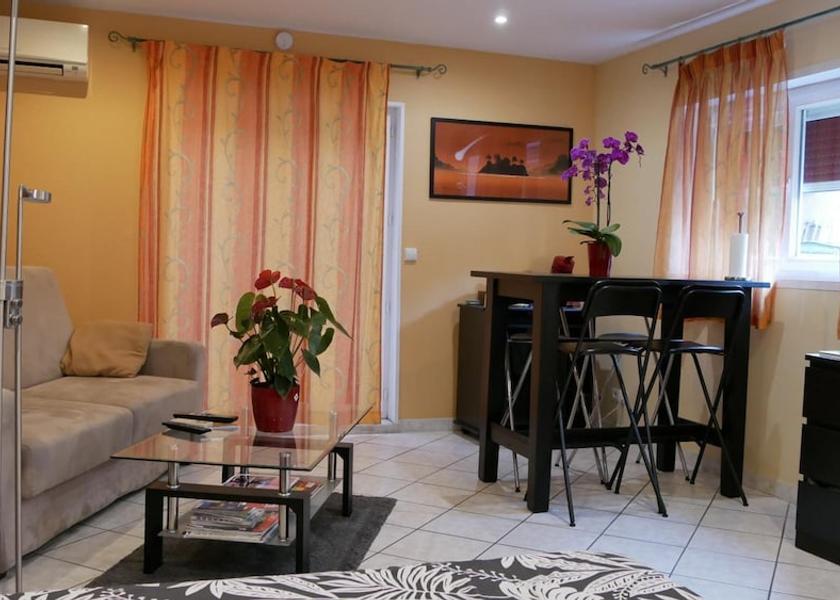 Auvergne-Rhône-Alpes Lyon Living Area