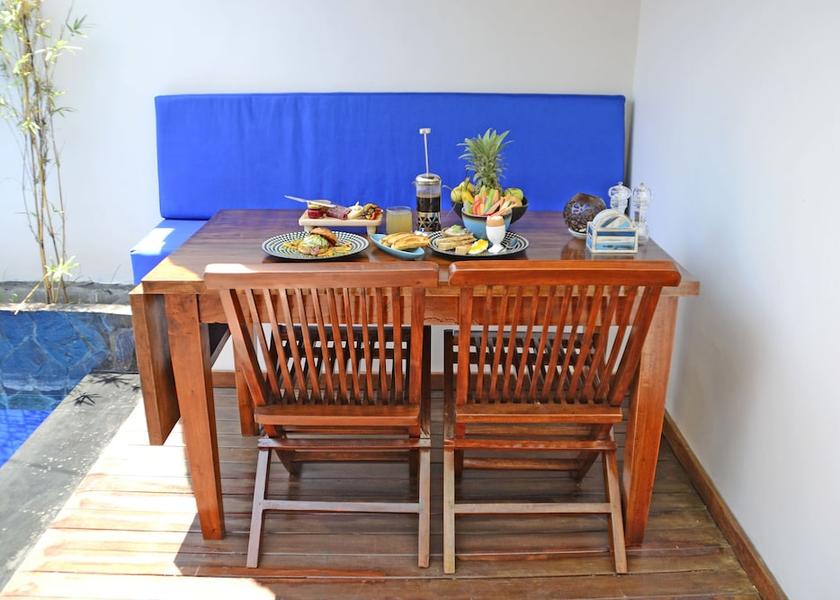  Gili Air In-Room Dining