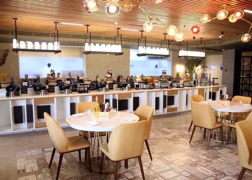 Uttar Pradesh Noida Breakfast buffet