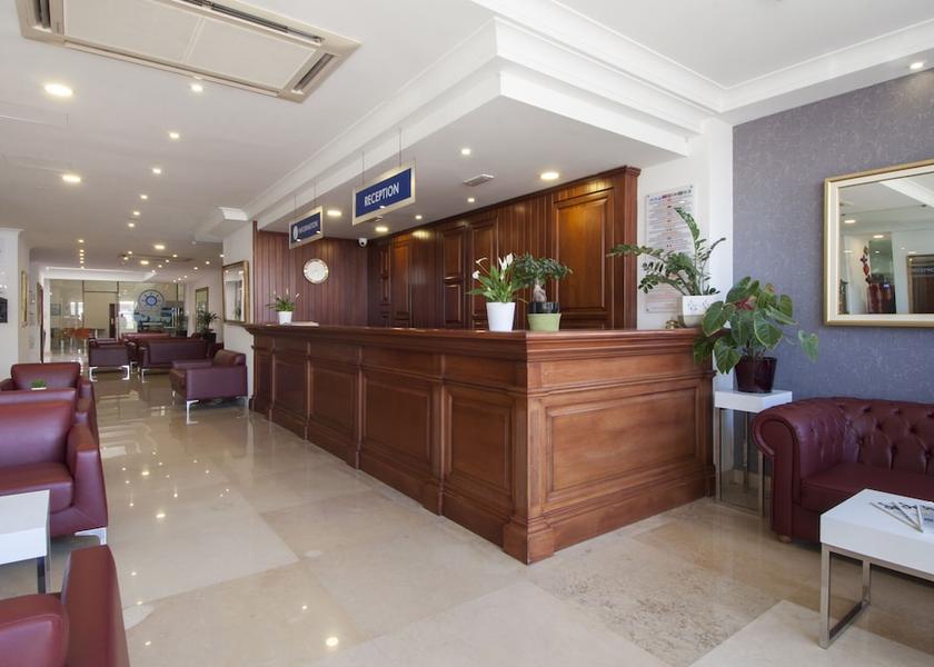  Sliema Interior Entrance