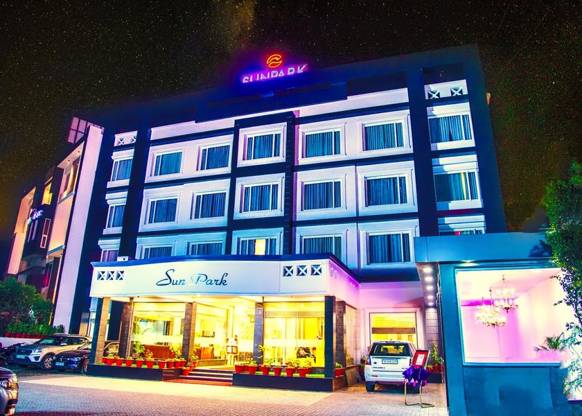 Punjab Zirakpur Hotel Exterior