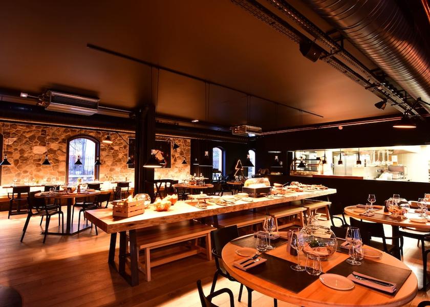 Provence - Alpes - Cote d'Azur Monetier-les-Bains Interior Entrance