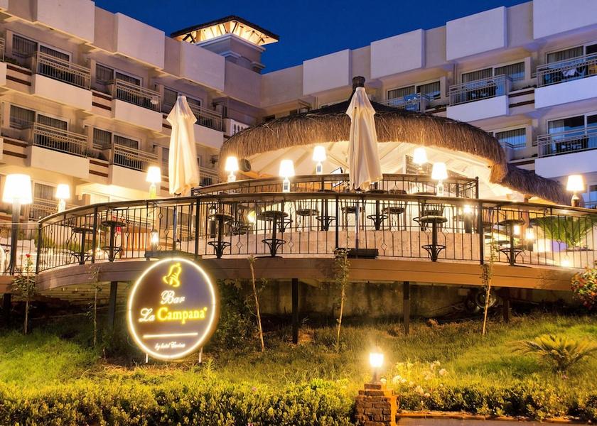 Aydin Kuşadası Bar