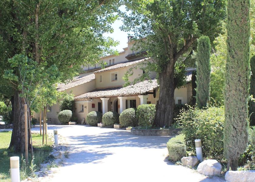Provence-Alpes-Côte d'Azur L'Isle-sur-la-Sorgue Front of property