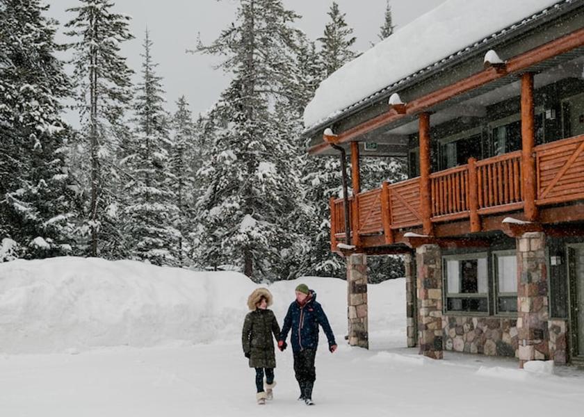 Alberta Lake Louise Exterior