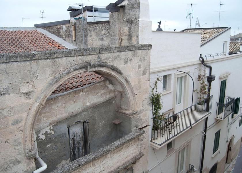 Puglia Altamura Exterior Detail