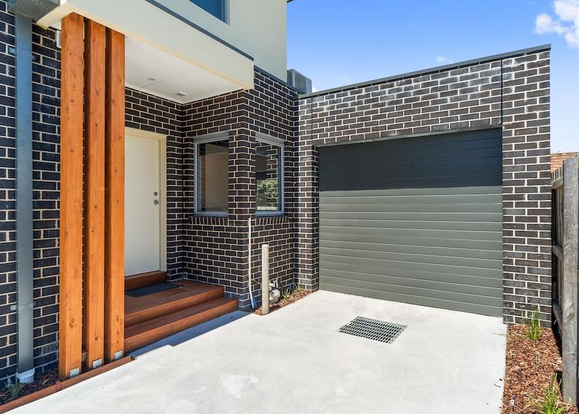 Victoria Melbourne Facade