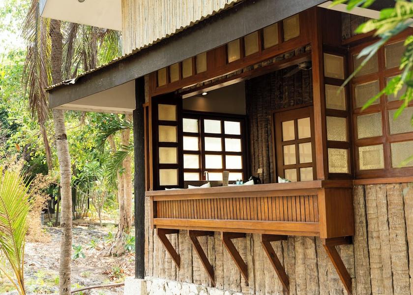 Central Visayas Moalboal Room