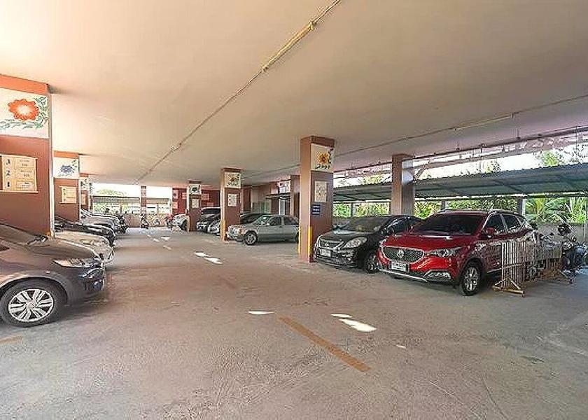 Bangkok Samut Prakan Exterior Detail